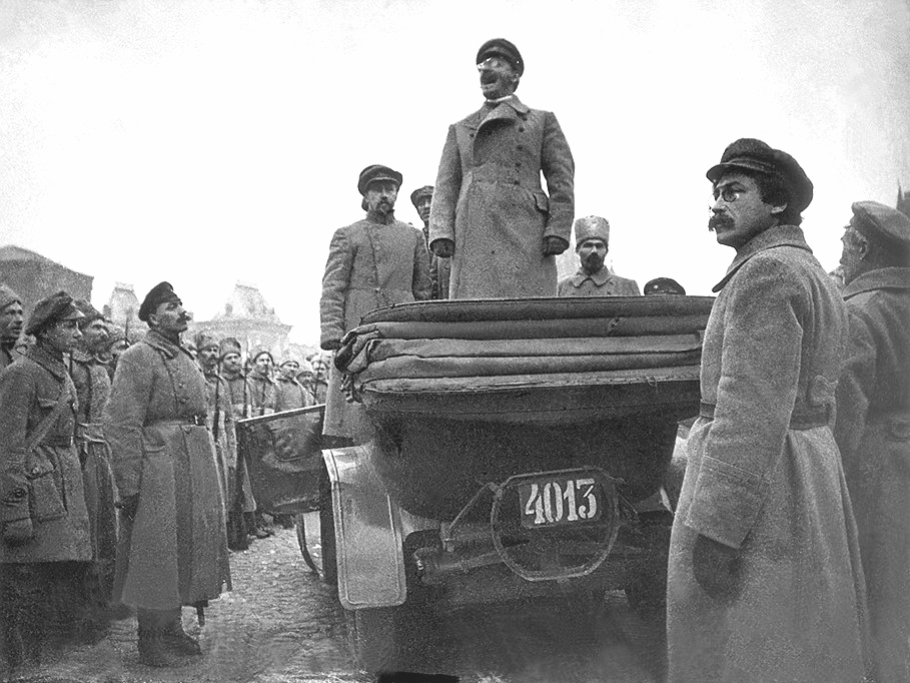 Смотр войск Московского гарнизона на Красной площади